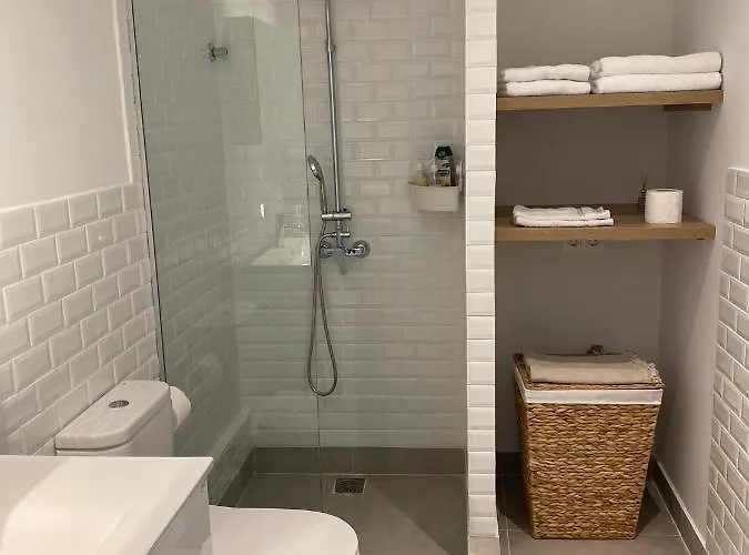 Theta θ2 Luxury Apartment's *