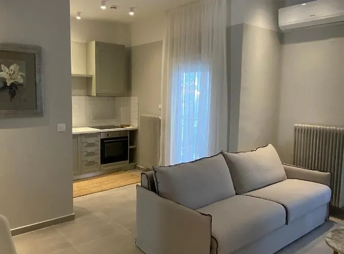 Theta θ2 Luxury Apartment's Apartment *