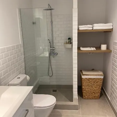 Theta θ2 Luxury Apartment's *